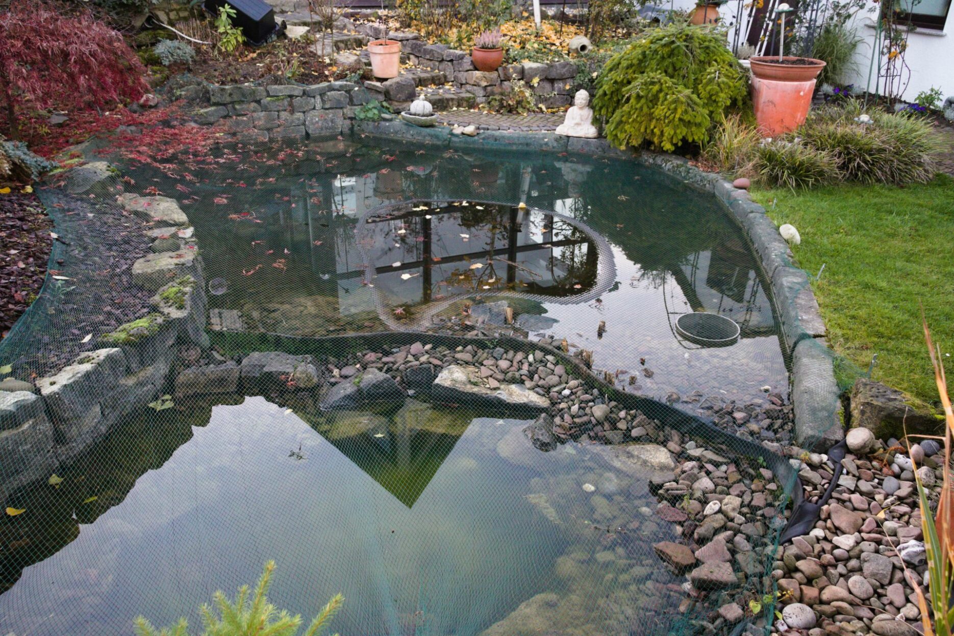 Der erste Versuch eine Spiegelung im Wasser aufzunehmen.